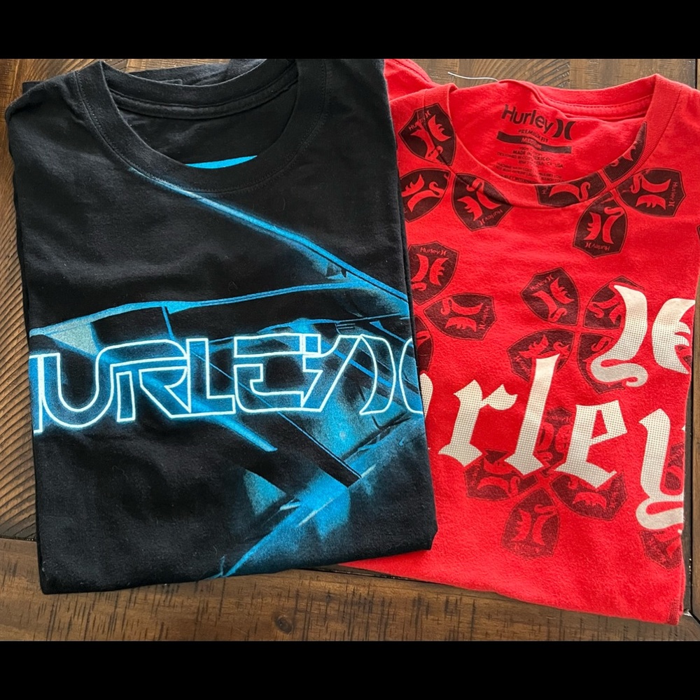 SOLD Hurley T-Shirts young mens